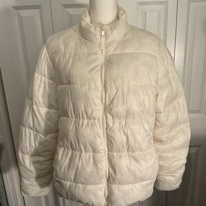 GAP Lightweight Cream Puffer Jacket for Women Fits like an XL